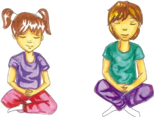 Dos niños (una niña con coletas y un niño) sentados con las piernas cruzadas y los ojos cerrados, con las manos apoyadas en el abdomen, practicando respiración o meditación. Crédito: María del Rosario Escobar García, Jalisco.