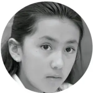 Retrato circular de una niña.
