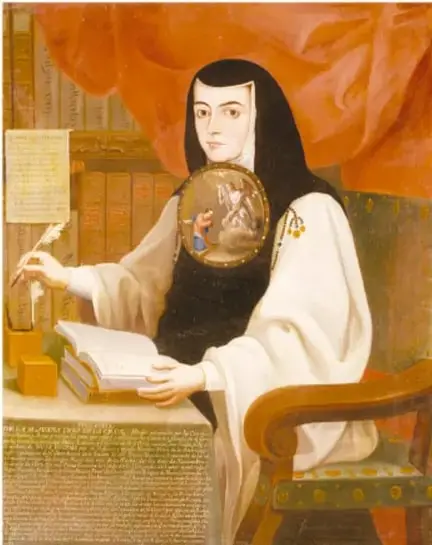 Retrato de Sor Juana Inés de la Cruz sentada en un sillón, con hábito religioso, sosteniendo una pluma y un libro; al fondo, un estante con libros y un escudo.