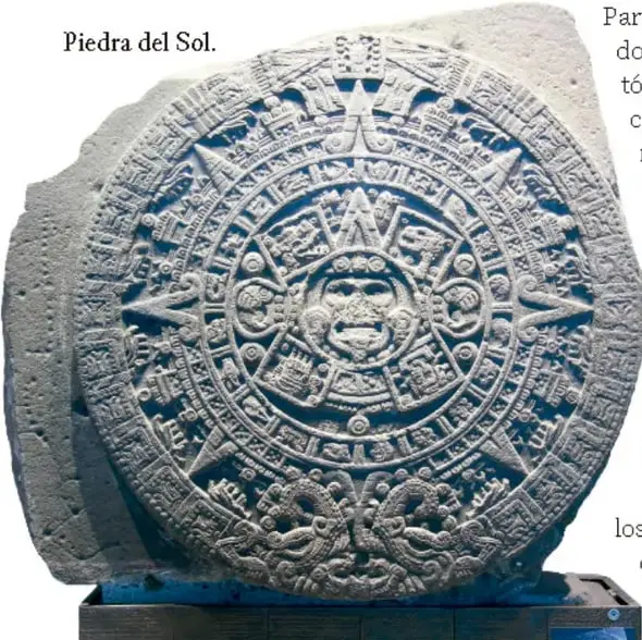 Fotografía de la Piedra del Sol, monolito circular con relieves del calendario mexica.