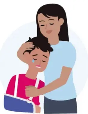 Ilustración de la mamá de Pablo abrazándolo mientras él llora con el brazo en cabestrillo, en el hospital.