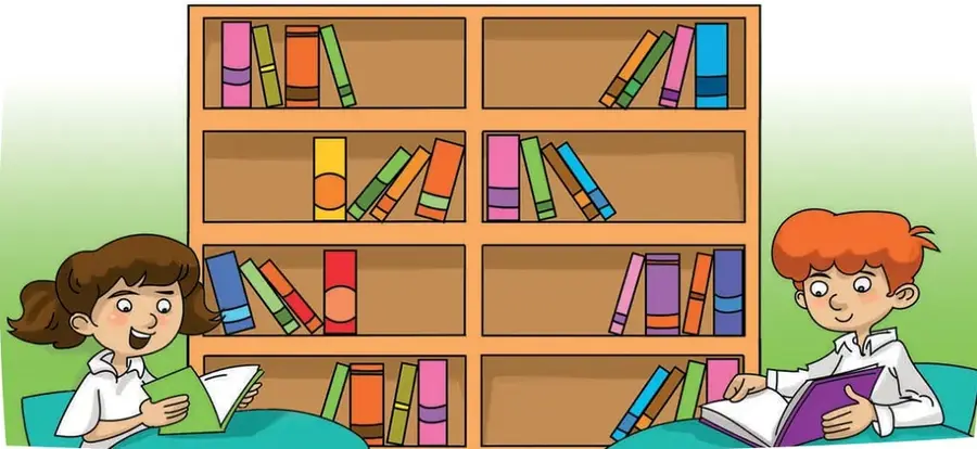 Ilustración de un estante de madera con 2 columnas y 4 filas (8 repisas), con libros de cuentos de colores en cada repisa; a la izquierda una niña lee un libro verde y a la derecha un niño lee un libro morado.