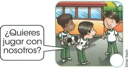 Un grupo de niños invita a otro niño a jugar.