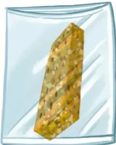 Barra nutritiva rectangular terminada, con textura de cereal y frutos secos.