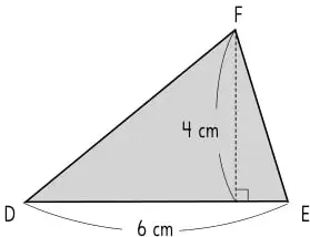 Triángulo ABC con base BC de 8 cm y altura de 5 cm.