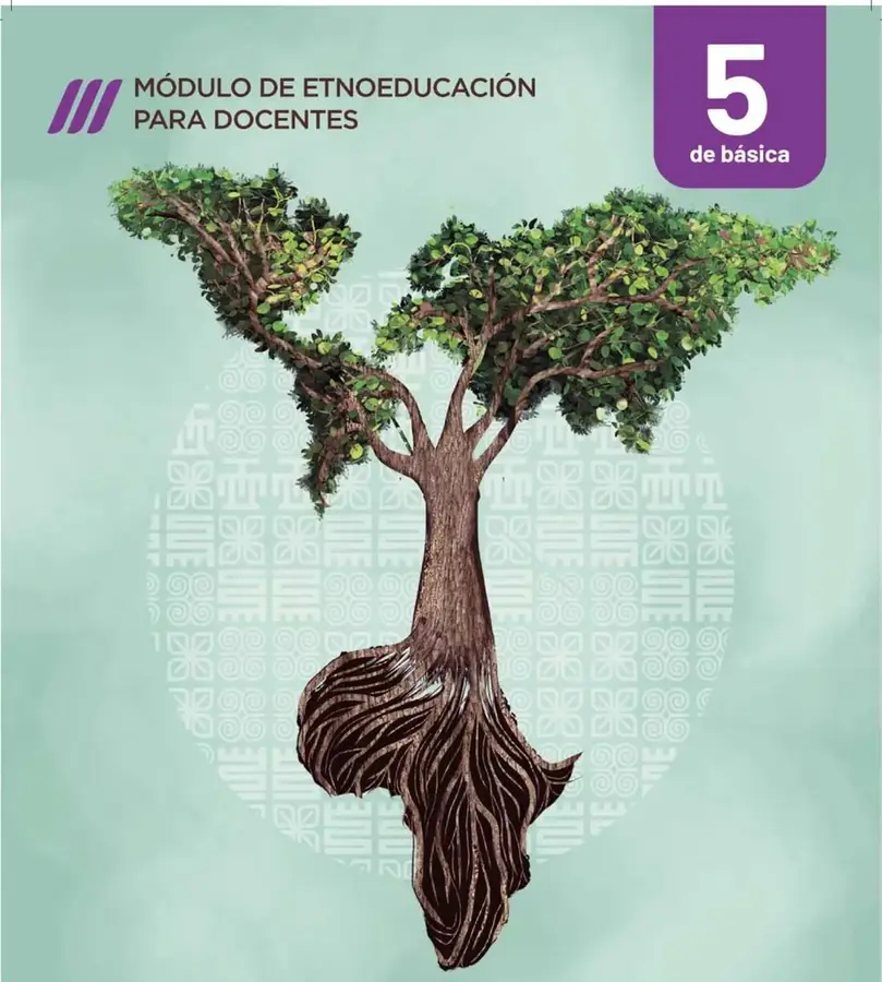 Ilustración simbólica de un árbol con copa frondosa cuyo tronco se transforma en raíces con la silueta del continente africano, sobre fondo verde claro con patrones decorativos circulares de motivos étnicos.