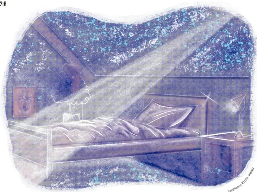 Ilustración de un cuarto en penumbra con una cama con colchón arrugado, un cuadro rojizo en la pared, una lámpara sobre un mueble y haces de luz diagonal que cruzan el aire; paleta violeta, azul y gris; firma de la ilustradora en el borde derecho.