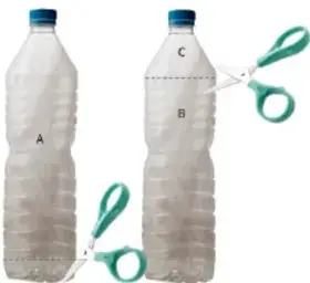 Botella A con orificios a diferentes alturas y gasa sujeta con liga en la boca.