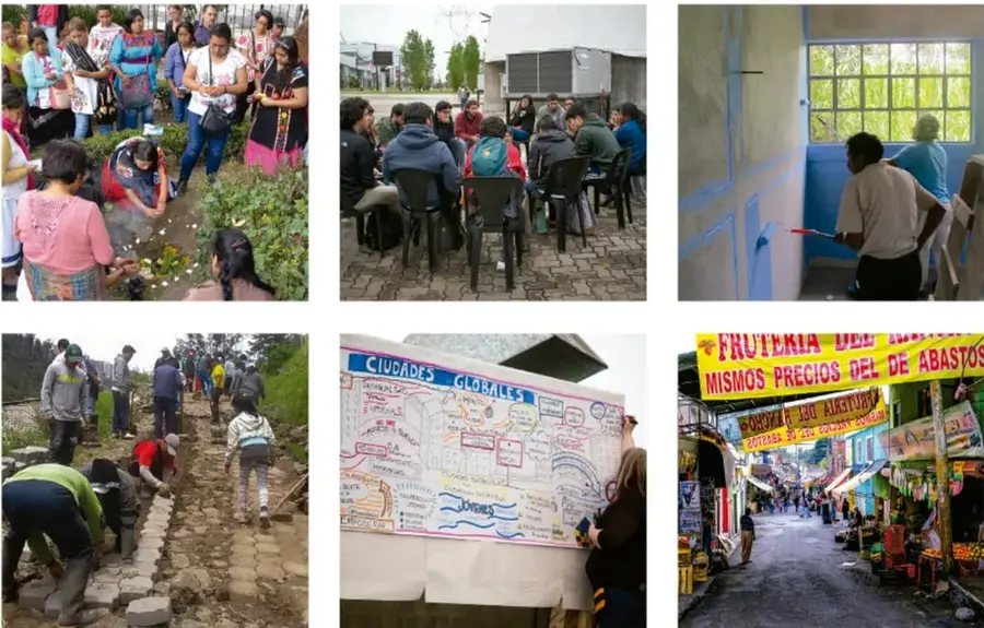 Grupo de mujeres en un huerto o jardín comunitario, participando en una actividad al aire libre.