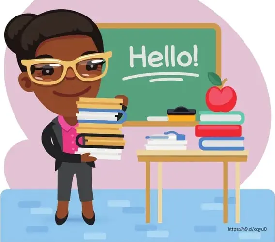 Ilustración de una maestra afrodescendiente con gafas amarillas sosteniendo una pila de libros frente a un pizarrón verde con la palabra 'Hello!' escrita. Junto a ella, un escritorio con libros, una manzana roja y un borrador.