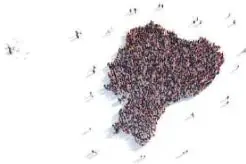 Imagen con la forma del mapa de Sudamérica representada mediante una multitud de personas. El pie de imagen indica que Ecuador se reconoce como un Estado soberano, intercultural y plurinacional.