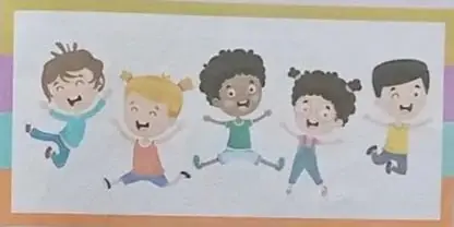 Secuencia de niños haciendo ejercicios y posturas correctas/incorrectas al sentarse.