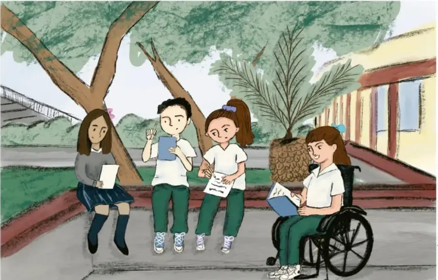 Ilustración de cuatro estudiantes sentados en el patio de la escuela, bajo un árbol, compartiendo y leyendo sus trabajos escritos. Una estudiante usa silla de ruedas, lo que representa la inclusión.