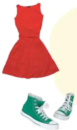 Vestido rojo y zapatillas verdes