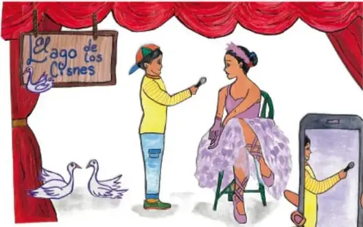 Ilustración de un escenario con cortinas rojas, cartel que dice 'El Lago de los Cisnes', un niño entrevistando con micrófono a una niña disfrazada de bailarina, dos cisnes y una mano sosteniendo un teléfono que graba.