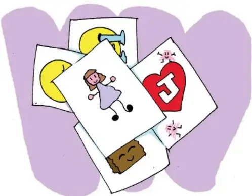 Ilustración de tarjetas o hojas con dibujos infantiles (figuras, un corazón con letra T, un muñeco) sobre un fondo morado; crédito: Irene Reyes Santiago, Estado de México.