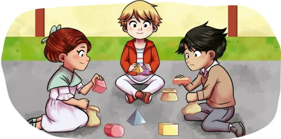 Ilustración de tres estudiantes sentados en el suelo del patio escolar: una niña con vestido rosa y listón verde, un niño de suéter rojo y otro de suéter café. Juegan con figuras geométricas de colores (cubos, pirámide, prisma) y bloques de plastilina o masa.