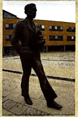 Fotografía relacionada con Alan Turing en el recuadro de interdisciplinariedad.