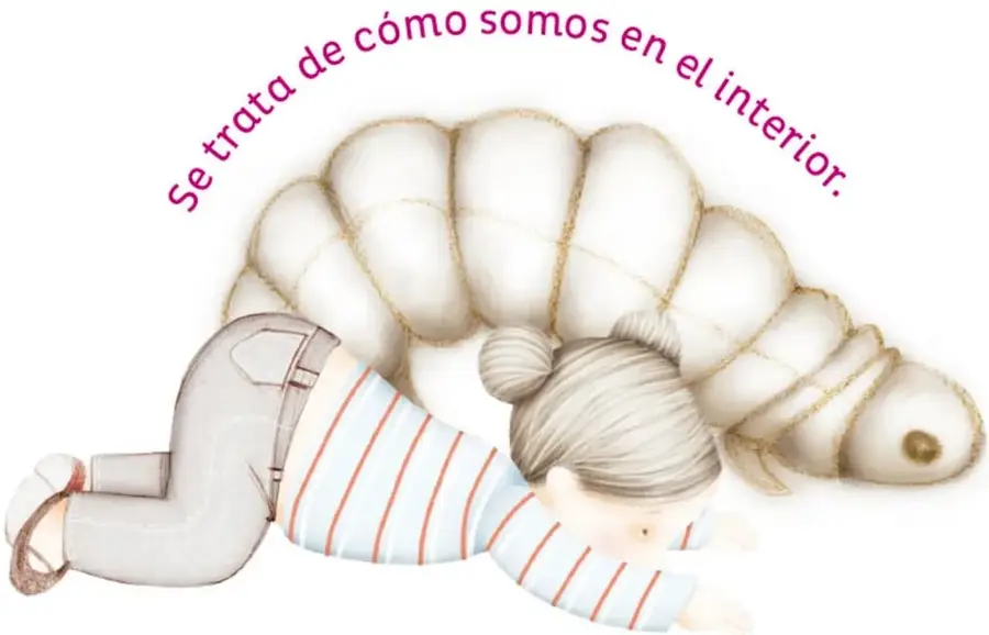 Ilustración de una niña agachada a cuatro patas con su cuerpo arqueado, formando con su postura la curva de un gusano grande de segmentos blancos que continúa detrás de ella; el texto «Se trata de cómo somos en el interior» dibuja un arco sobre la imagen.