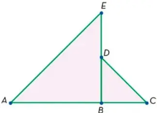 Figura geométrica con dos triángulos: $\Delta ABE$ (sombreado rosa) y $\Delta CBD$, con vértices $A$, $B$, $C$ sobre una línea horizontal y $E$, $D$, $B$ sobre una línea vertical; $E$ está arriba, $D$ entre $E$ y $B$.