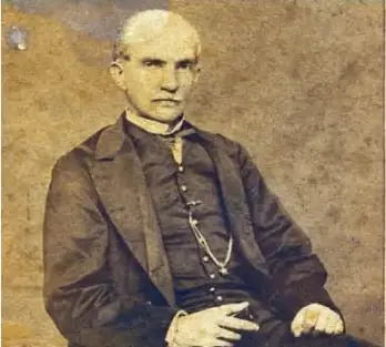 Retrato histórico de Gabriel García Moreno, presidente del Ecuador, realizado con técnica de albúmina por el fotógrafo Pérez Báscones de Guayaquil entre 1871 y 1875.
