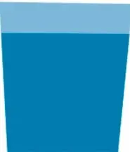 Vaso transparente con agua, similar al anterior, usado para el experimento.