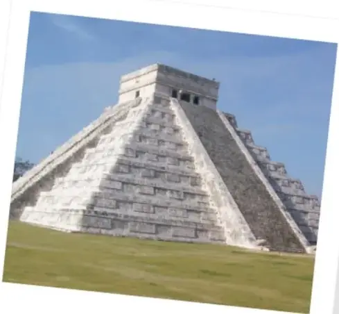 Pirámide de Chichén Itzá, patrimonio cultural de México.