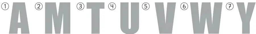 Letras mayúsculas grandes en gris para marcar sus ejes de reflexión.