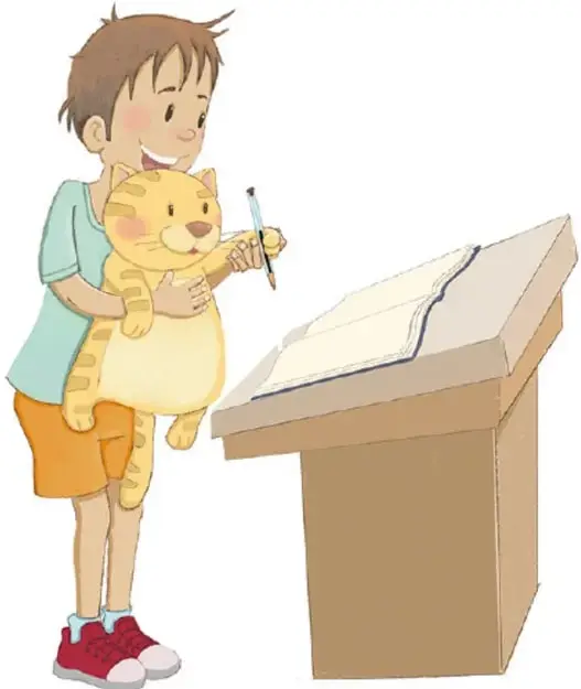 Ilustración de un niño con playera verde y shorts naranja que sostiene un gato amarillo y un pincel, junto a un atril con un libro abierto.