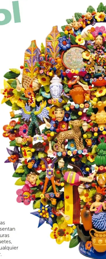 Árbol de la vida de barro cocido: tronco y ramas cubiertos de flores multicolores, frutas, aves, jarrones, vasija de talavera, figura felina con manchas, personaje pintado, música con instrumentos y adornos en tonos rojo, amarillo, verde y azul.