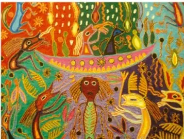 Obra de arte con figuras humanas, peces, aves y vegetación en colores cálidos, ejemplo de fotografía al relieve
