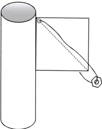 Tubo de papel higiénico con el cuadro de papel pegado, doblez diagonal punteado, hilo con tuerca colgando de la perforación, mostrando el Cuentaestrellas terminado.