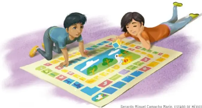 Dos niños juegan sobre un tablero de mesa con un dado y piedras pequeñas.