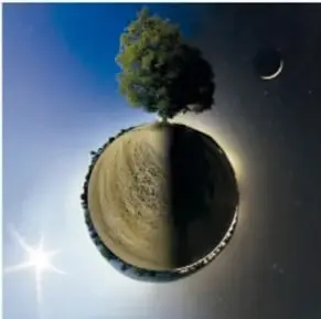 Imagen artística de un pequeño planeta esférico con un árbol en la cima, partido entre el día (lado iluminado con una estrella) y la noche (lado oscuro con luna creciente y cielo estrellado), que evoca el giro de la Tierra.