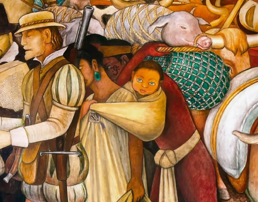 Fragmento de un mural de Diego Rivera que muestra, de izquierda a derecha, un conquistador español con sombrero de ala ancha, armadura y arcabuz; un indígena que carga un niño envuelto en un rebozo; otro indígena con un toldillo; un cerdo atado sobre las cargas; y otros personajes y animales en un espacio muy poblado.