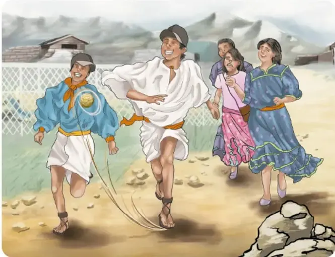 Ilustración de cuatro corredores ralámulis (dos hombres con vestimenta blanca y azul, dos mujeres con faldas rosada y azul) persiguiendo una pelota pequeña en un camino de la sierra, con montañas y una casa al fondo.
