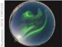 Imagen de una aurora producida por partículas solares ionizadas en la ionósfera.