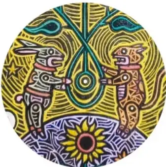 Círculo con arte huichol: un jaguar y un conejo enfrentados, con un ojo central y un sol en la parte inferior.