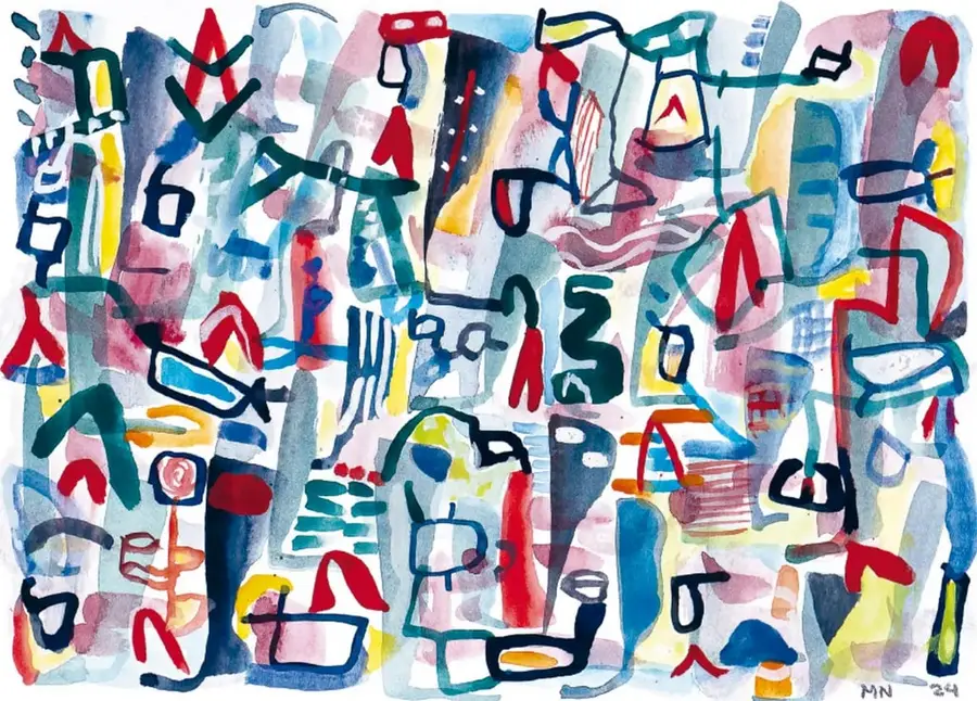Pintura abstracta horizontal con trazos negros gruesos, manchas de acuarela en azul, rojo, amarillo, verde y rosa, y formas que recuerdan letras, peces, casas y caminos. En la esquina inferior derecha se leen las iniciales MN y el número 24.