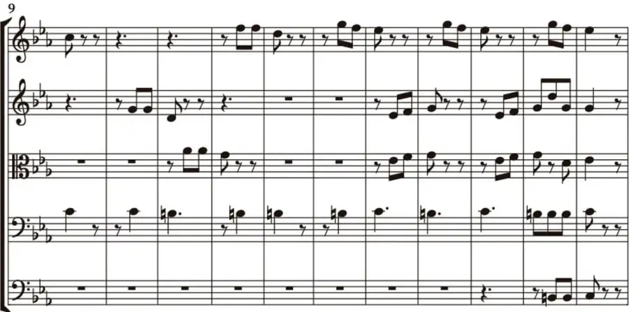 Partitura de cinco pentagramas (claves de sol, do y fa) que comienza en el compás 9, con notas, silencios y alteraciones.