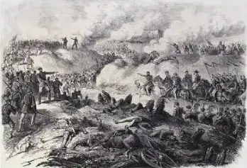 Grabado de una batalla de las guerras de Independencia. El texto indica que algunas personas fueron prisioneras de guerra y que ciertos realistas fueron obligados a combatir para los insurgentes.
