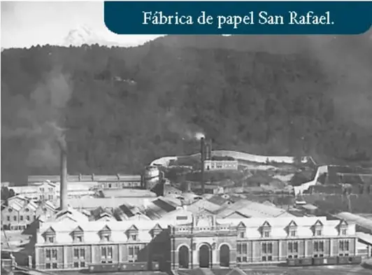 Fotografía antigua de la Cervecería Cuauhtémoc, fundada en 1890.
