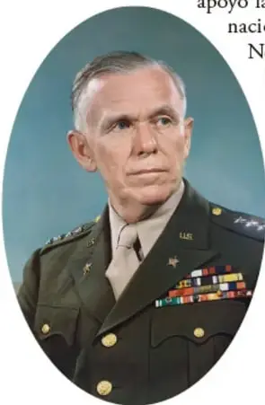 Retrato de un militar estadounidense con uniforme de gala, probablemente George C. Marshall, impulsor del Plan Marshall.