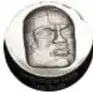 Imagen de una medalla de plata con la cabeza de un personaje olmeca (anverso), con ficha técnica de la Casa de Moneda de México.