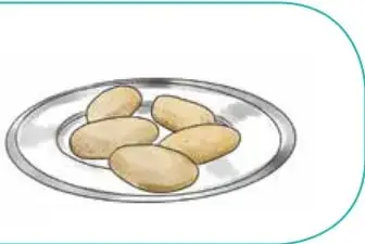 Plato con croquetas de cochayuyo.