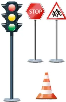 Grupo de señales: semáforo con las tres luces, señal de alto (STOP), señal triangular de cruce de peatones y un cono vialero.