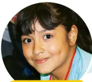 Foto de Romina con etiqueta amarilla; texto: "Romina entiende las ideas, emociones y necesidades de Karen y de Noel, quienes también la entienden, a ella."
