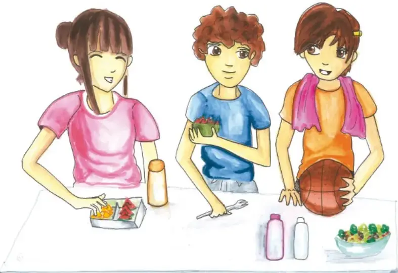 Tres jóvenes junto a una mesa: niña de playera rosa sonriendo con lonchera de frutas y botella, niño de playera azul con cadete de frutas y tenedor, y niña de playera naranja con toalla rosa al hombro sosteniendo un balón de básquetbol; sobre la mesa hay botellas de agua y un plato de ensalada; firmado María del Rosario Escobar García, Jalisco.