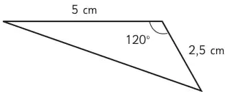 Triángulo con lados 5 cm y 2,5 cm y ángulo comprendido 120°.