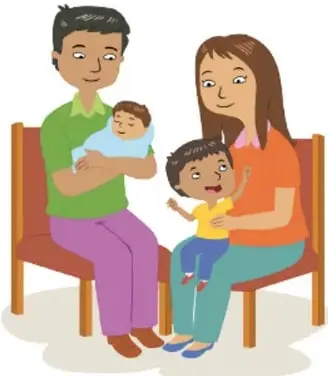 Ilustración de una familia (padre, madre y dos hijas e hijos) sentados en sillas, acreditación del ilustrador Herenia González Zúñiga, Ciudad de México.